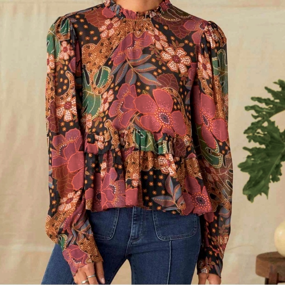 FARM RIO "Alessia Flora Top". New with tags from Sundance.